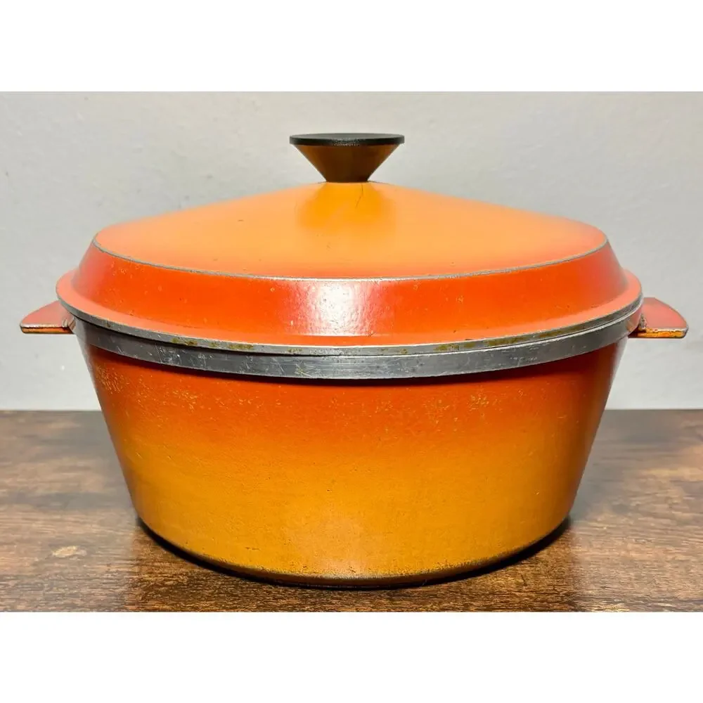 Vintage Namco Australia 1970s Flame Orange Aluminum Dutch Oven 4Qt with Lid